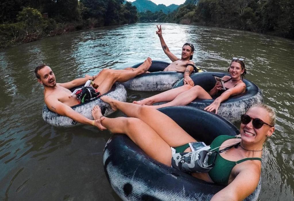 Lacasa Vang Vieng Hotel Bagian luar foto
