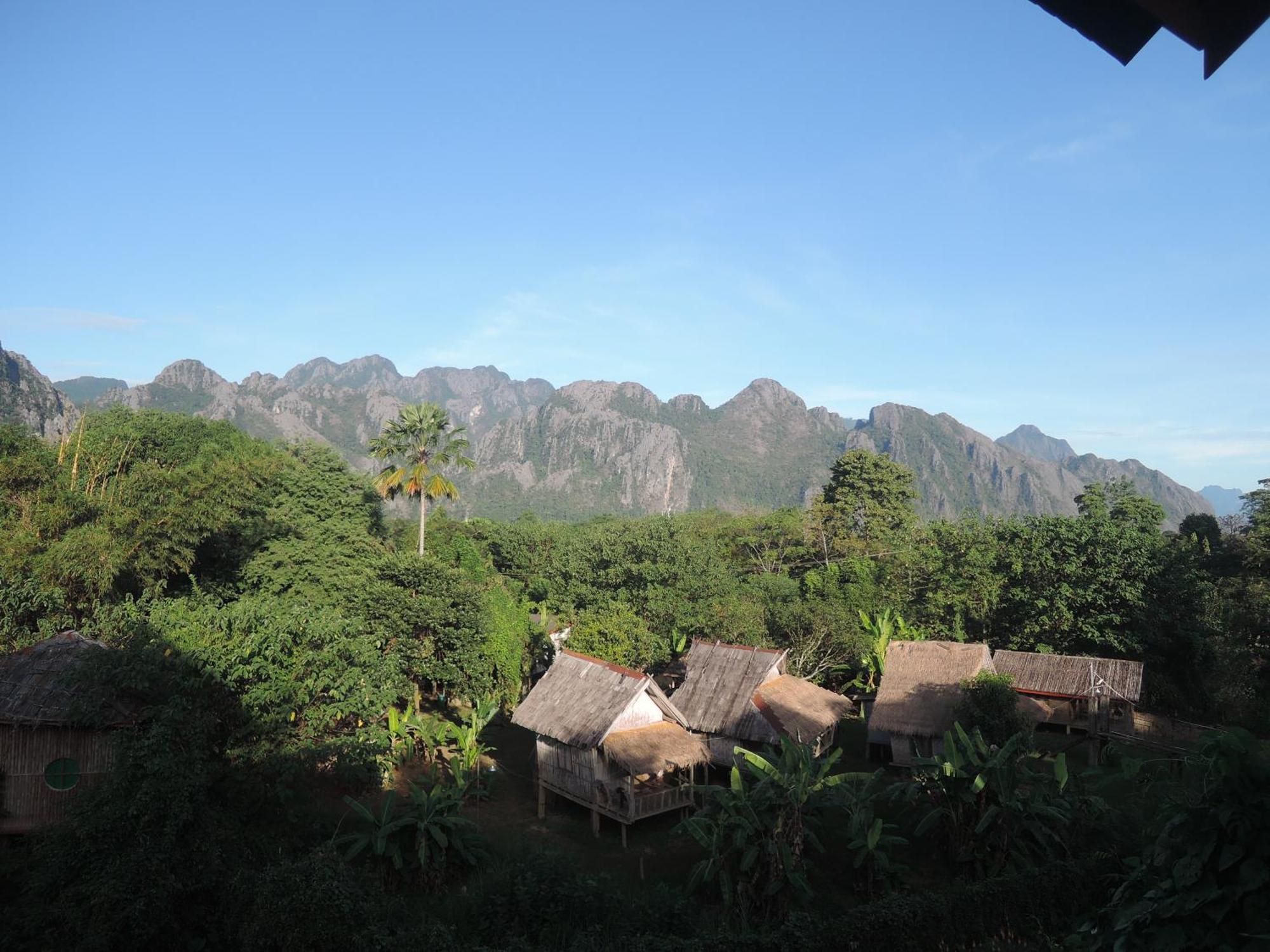 Lacasa Vang Vieng Hotel Bagian luar foto